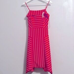 Banana Republic NWT Red dress with white stripes. Sleeves